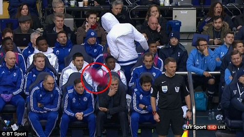 Hành động khó chấp nhận của Diego Costa