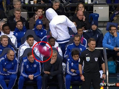 Diego Costa công khai chống đối ông thày Mourinho