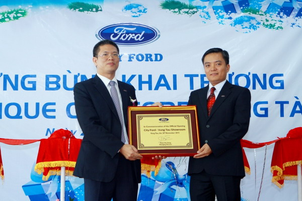 Trao chứng nhận phòng trưng bày City Ford Vũng Tàu