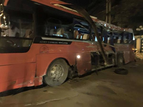 Xe tải gây tai nạn liên hoàn, nhiều người thương vong