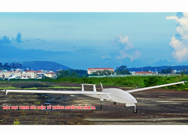 Máy bay trinh sát điện tử không người lái tầm xa (ảnh do Viện Công nghệ Không gian cung cấp)