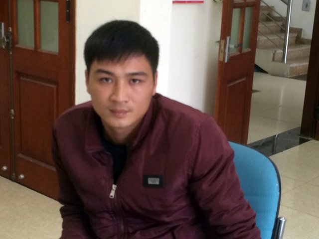 Lái xe đâm cảnh sát giao thông phạm những tội gì?
