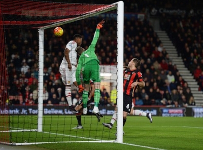 Thua sốc trước Bournemouth, MU sắp văng khỏi top 4
