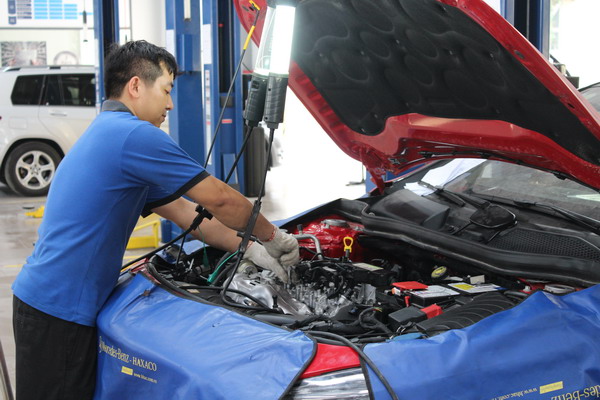 Chăm sóc xe Mercedes dịp cuối năm