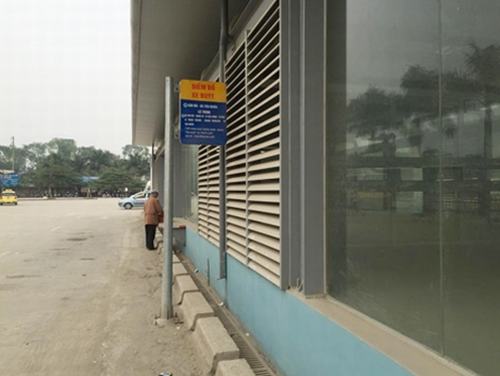 1.000 tỷ xây nhà chờ xe buýt: Hà Nội ném tiền qua cửa sổ!