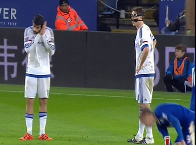 Diego Costa chế giễu đồng đội thi đấu như mơ ngủ