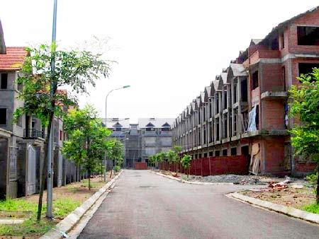 Bán nhà xây thô chưa hoàn thiện mặt ngoài sẽ bị phạt 300 triệu đồng