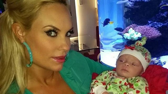 Coco Austin đáp trả những bình luận không hay về kỹ năng làm mẹ của cô