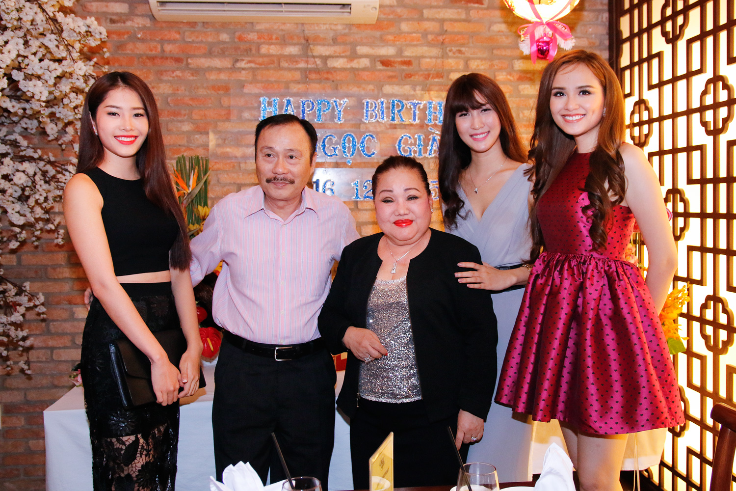 Diễm Hương, Nam Em chúc mừng sinh nhật &quot;bà ngoại&quot; Ngọc Giàu