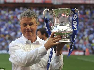 Lộ diện ứng cử viên thay thế Mourinho dẫn dắt Chelsea