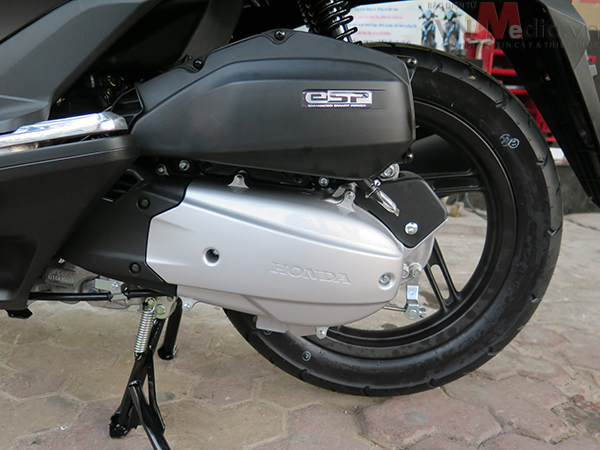 Xe vẫn sử dụng động cơ 125 cc, công suất 11,53 mã lực tại 8.500 vòng/phút, mô men xoắn 11,7 Nm tại 5.000 vòng/phút