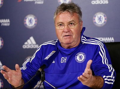 HLV Hiddink: &quot;Tôi không nên tới Chelsea vào lúc này&quot;