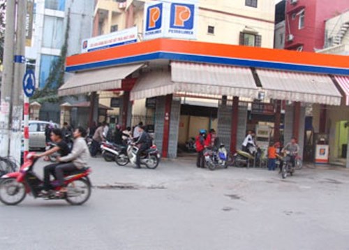 Bắt quả tang 2 cây xăng tại Hà Nội gắn 6 chíp gian lận