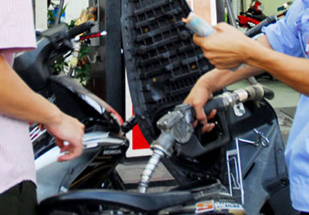 Bóc trần thủ đoạn cây xăng gian lận ở Hà Nội