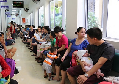 Vắc xin dịch vụ hiện rất khó khăn và khan hiếm