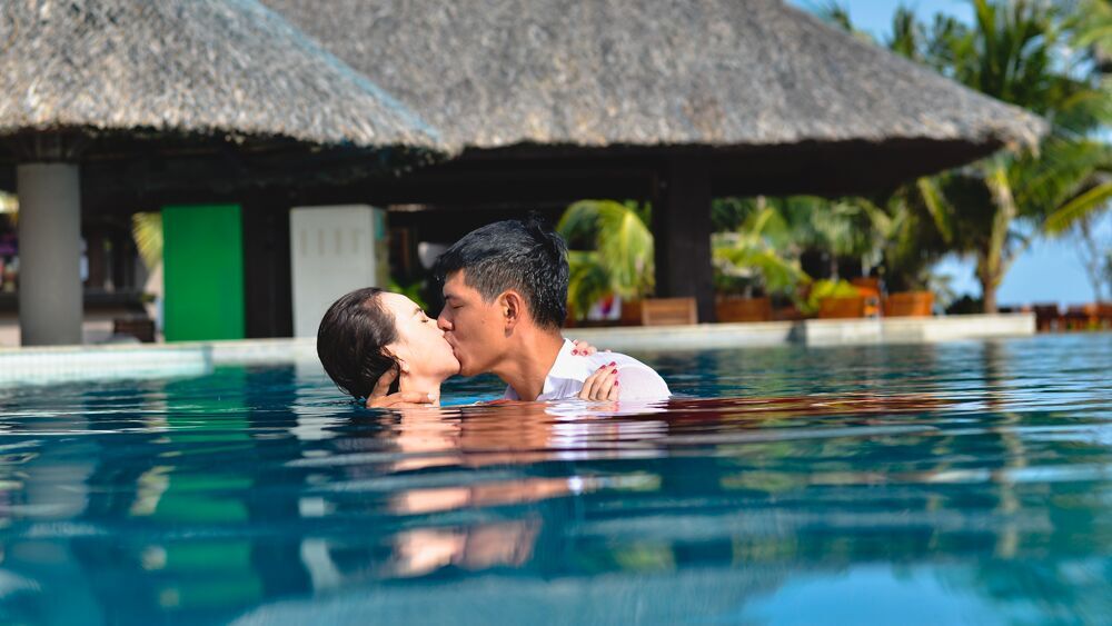 Đinh Ngọc Diệp và Bình Minh lãng mạn trong &quot;Lộc Phát&quot;