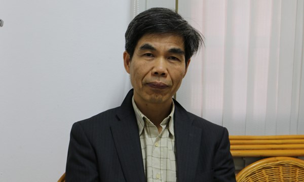 TS Trần Tuấn