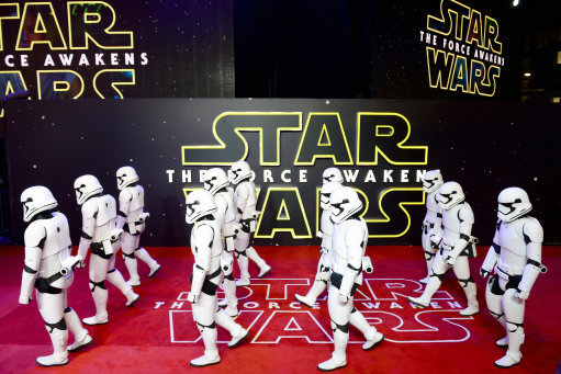 &quot;Star Wars: Thần lực thức tỉnh&quot; thu 1 tỉ USD sau 12 ngày