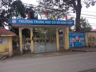 Học sinh Ninh Hiệp đã trở lại trường