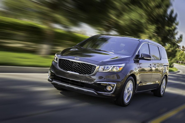Kia Sedona được ưa chuộng nhất trong phân khúc minivan
