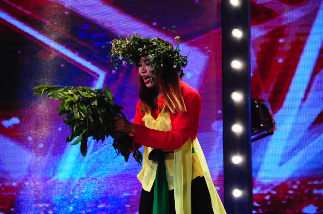 Bộ ba quyền lực Got Talent &quot;chết lặng&quot; vì tài năng &quot;Xúy Vân giả dại&quot;