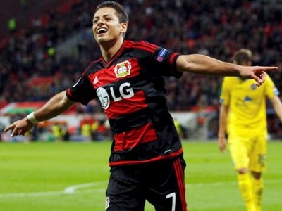 Arsenal vỡ mộng chiêu mộ &quot;hạt đậu nhỏ&quot; Chicharito