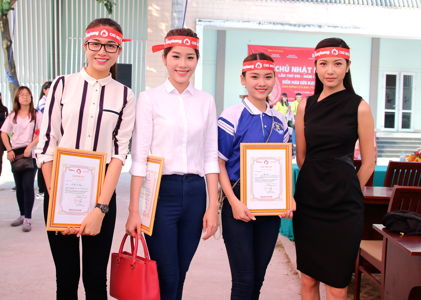 Các người đẹp tại 
