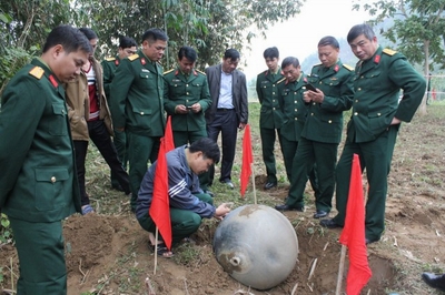 &quot;Vật thể lạ&quot; rơi sau tiếng nổ không phải của Việt Nam