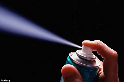 Tử vong vì xịt quá nhiều lọ khử mùi