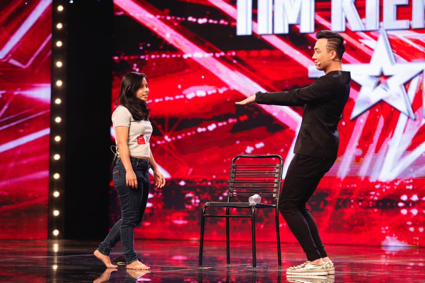 Trấn Thành đắt sô với các thí sinh Got Talent