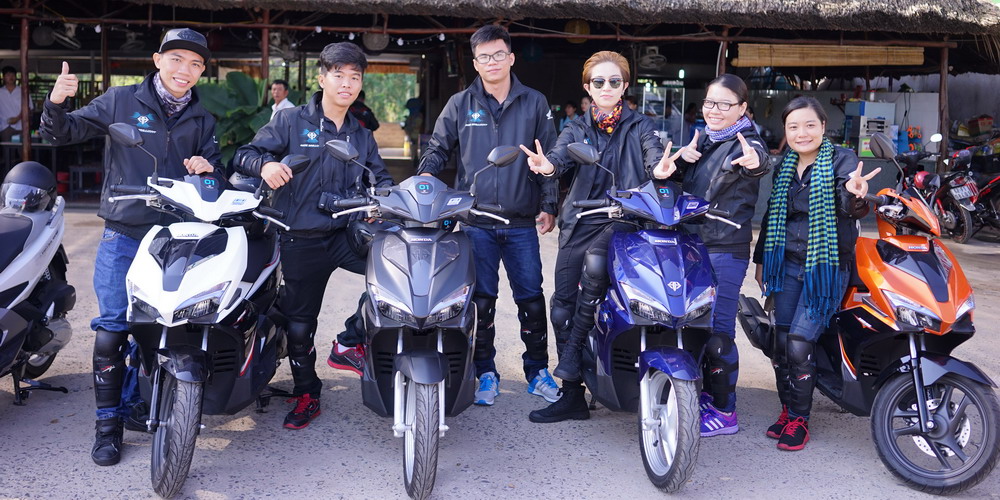 Honda Air Blade 2016: &quot;Hổ thêm cánh&quot;
