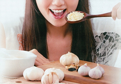 Những người tuyệt đối không nên ăn tỏi sống