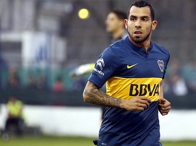 40 người lao vào ẩu đả nhau sau khi Tevez bị húc ngã trên sân
