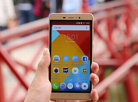 Ra mắt phablet màn hình 5.5-inch giá 3,09 triệu đồng