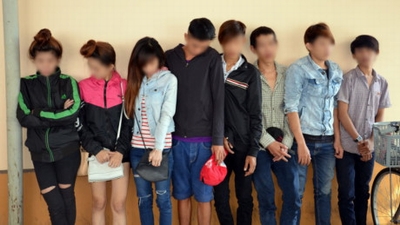 11 nam thanh nữ tú tập trung &quot;đập đá&quot; tại nhà 9x