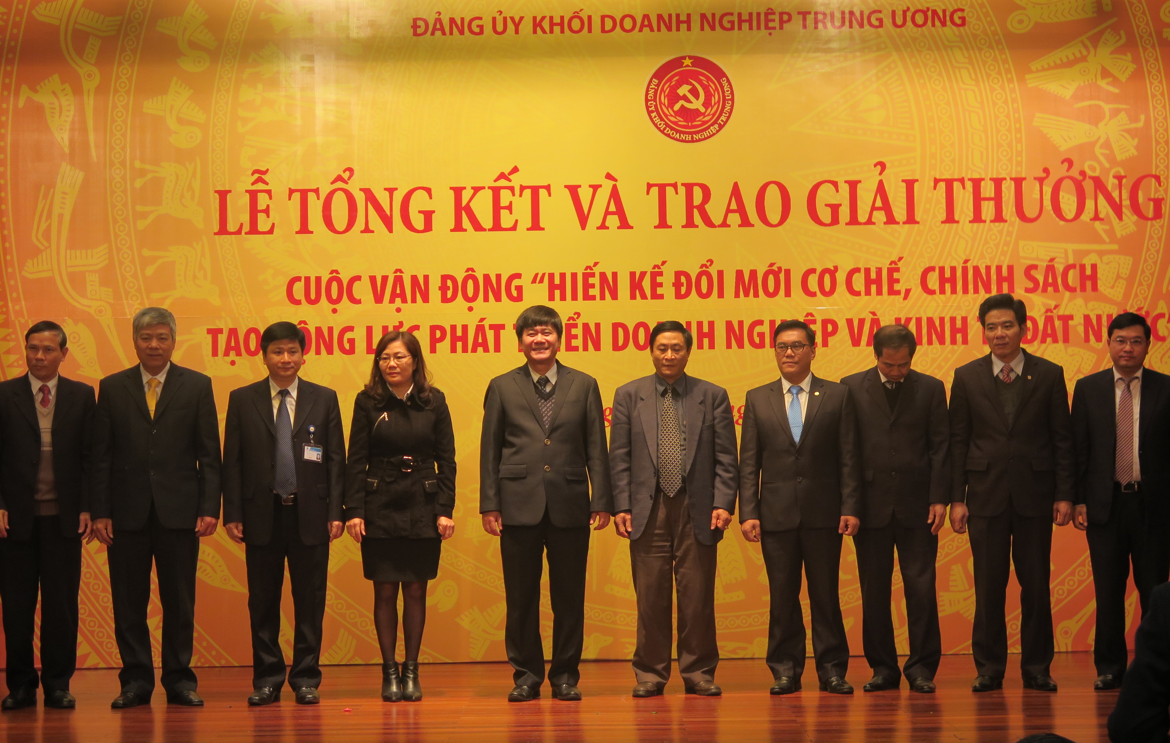 Đại diện các tập thể
