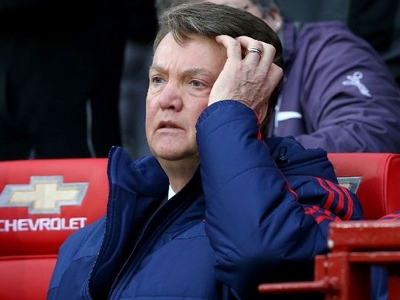 HLV Van Gaal sẽ chiến đấu để giữ ghế tới 2017?