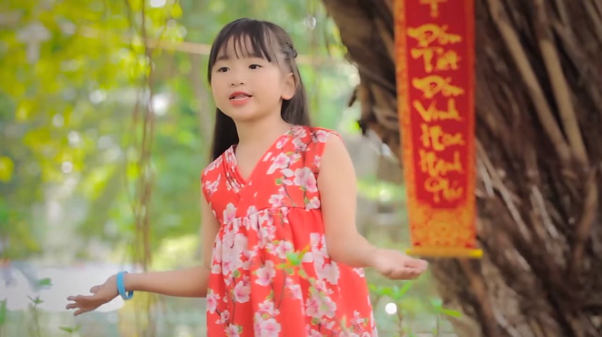 Khánh Ngọc sôi động với ca khúc 