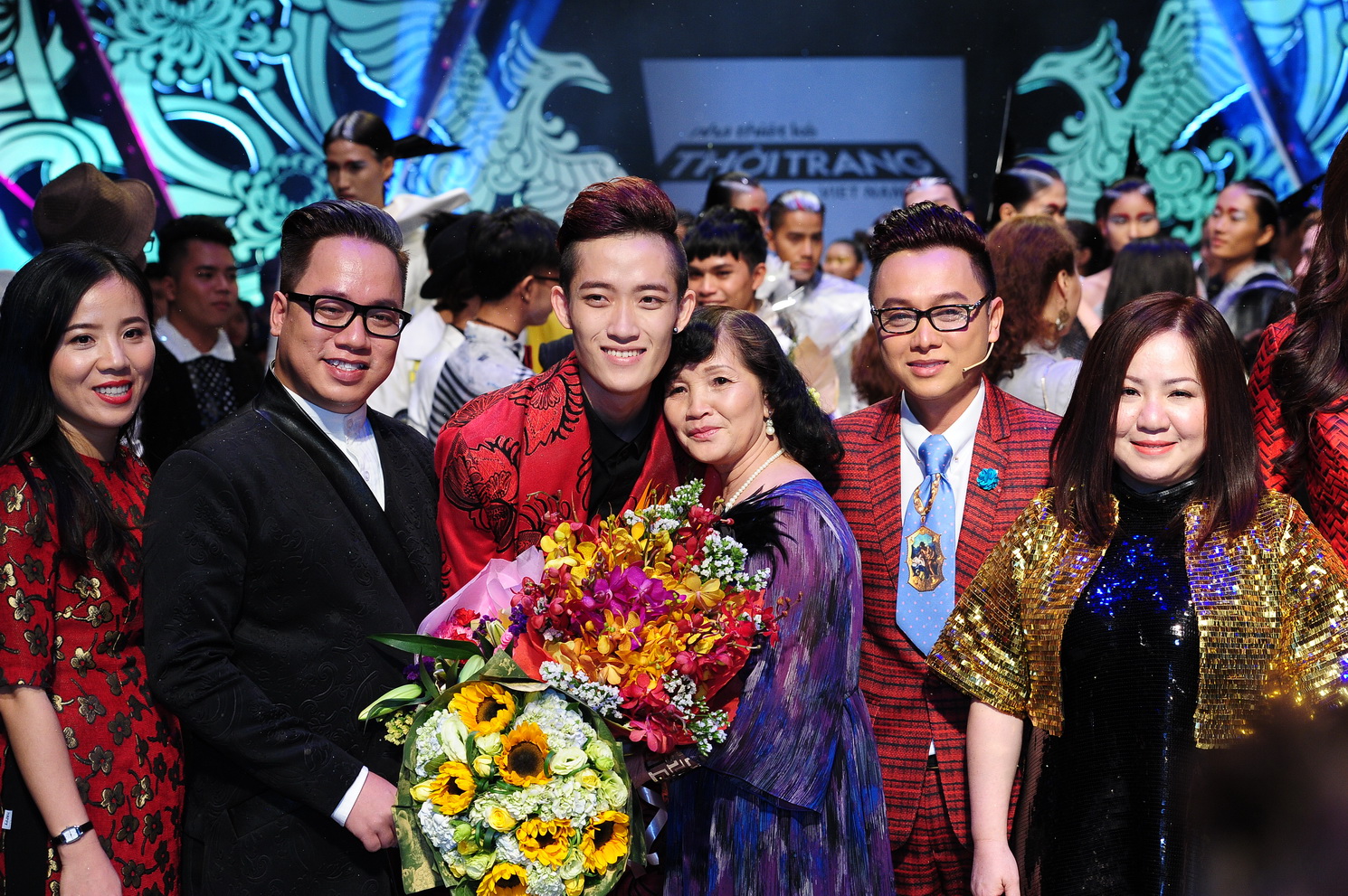 Hành trình lên ngôi quán quân Project Runway của Tiến Truyển