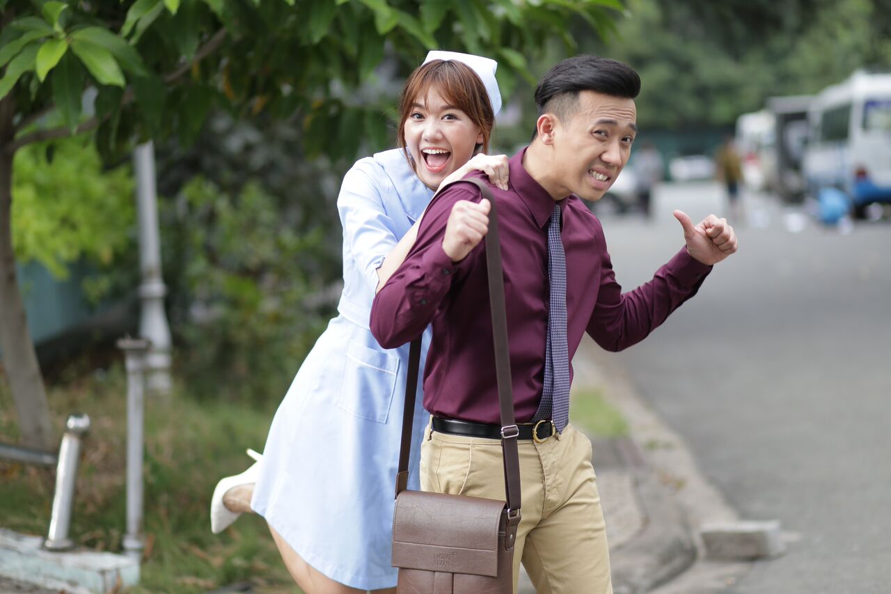 Trấn Thành khẳng định đang yêu HariWon