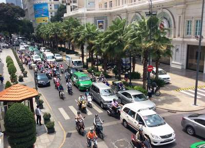 TPHCM: Cấm xe một số tuyến đường trung tâm đêm Giao thừa