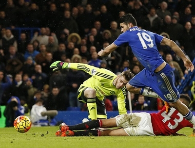 Diego Costa &quot;cướp&quot; chiến thắng của MU vào phút chót!