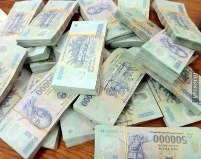 Tuổi nào năm nay &quot;tiền vào như nước&quot; ?