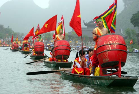 Thủ tướng Nguyễn Tấn Dũng: &quot;Lãnh đạo cơ quan, địa phương không tham dự lễ hội&quot;