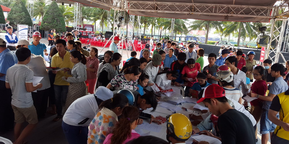 450.000 xe máy Honda được thay dầu miễn phí