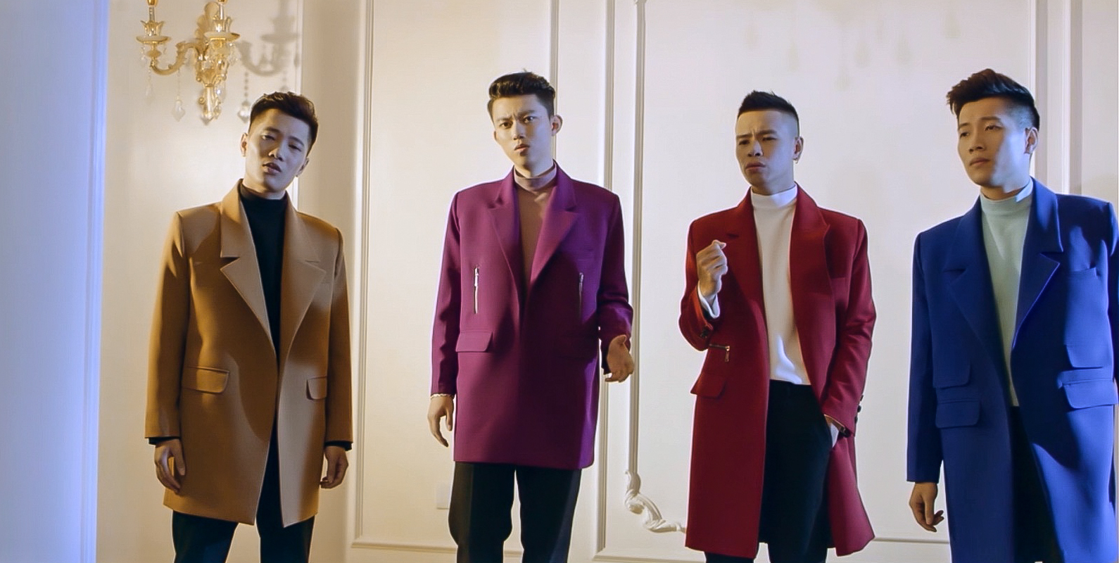 Nhóm OPlus kể chuyện tình buồn qua MV &quot;Wish&quot;