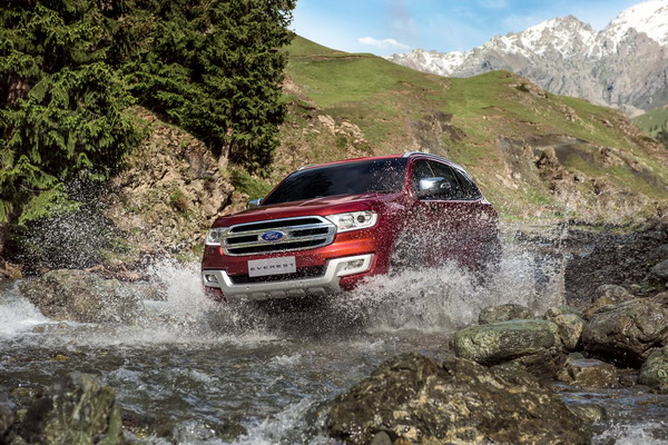 6 tháng, Ford Everest thăng hoa tại Philippines