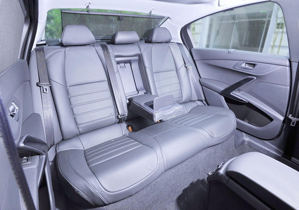 Peugeot 508 5_resize.jpg