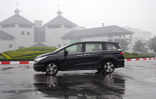 Honda Odyssey_01 copy.jpg
