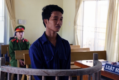 Hào Anh ra tòa lần 2 vì tội trộm cắp tài sản